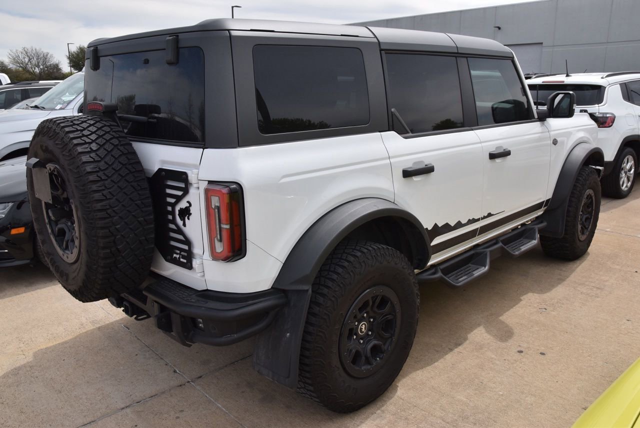 Used 2023 Ford Bronco Wildtrak image 6