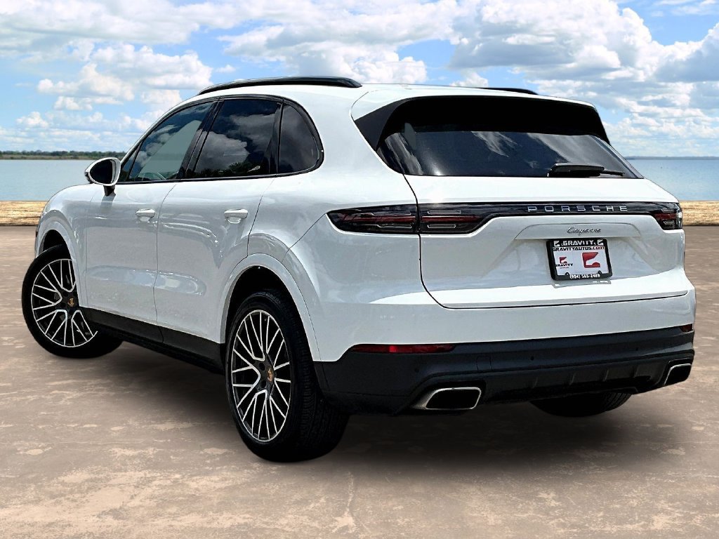 Used 2023 Porsche Cayenne AWD/4WD image 6