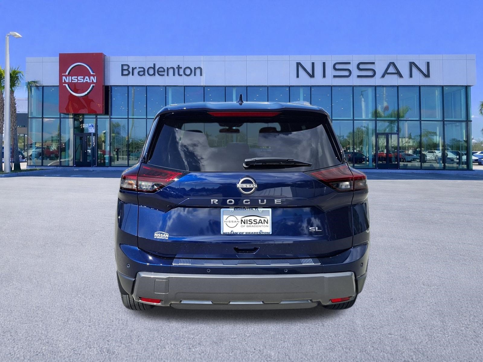 Certified 2024 Nissan Rogue SL w/ SL Premium Package FWD image 6