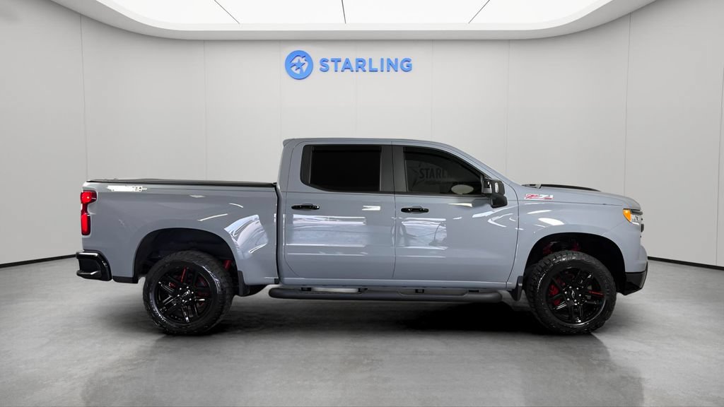 Used 2024 Chevrolet Silverado 1500 LT Trail Boss w/ LT Trail Boss Premium Package AWD/4WD image 11