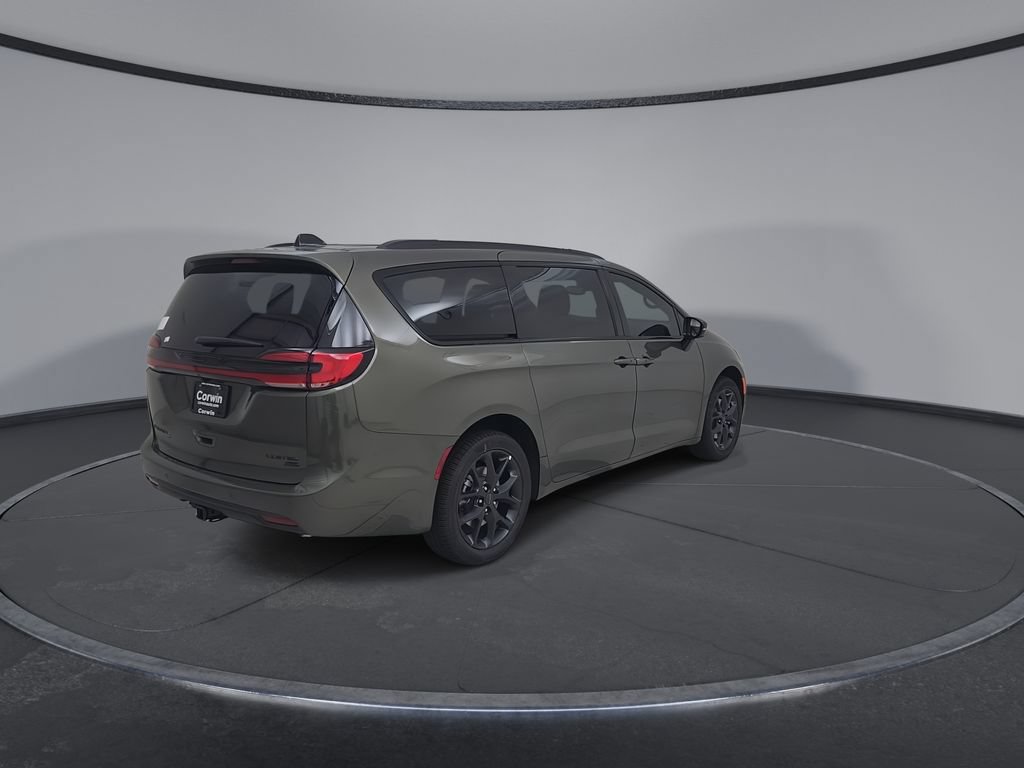 New 2027 Chrysler Pacifica Limited AWD/4WD image 14