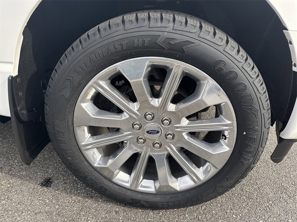 Used 2023 Ford F150 Limited image 17