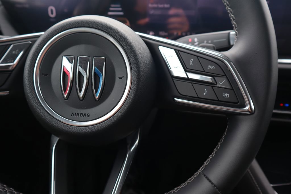 New 2025 Buick Envision Preferred image 19