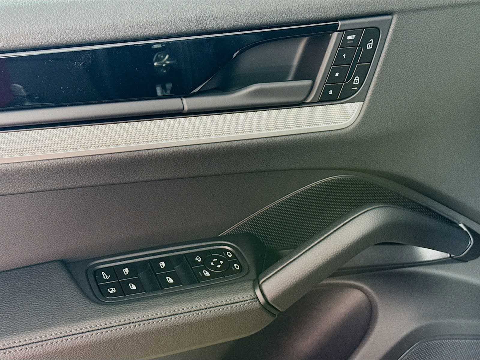 New 2026 Porsche Cayenne S AWD/4WD image 14