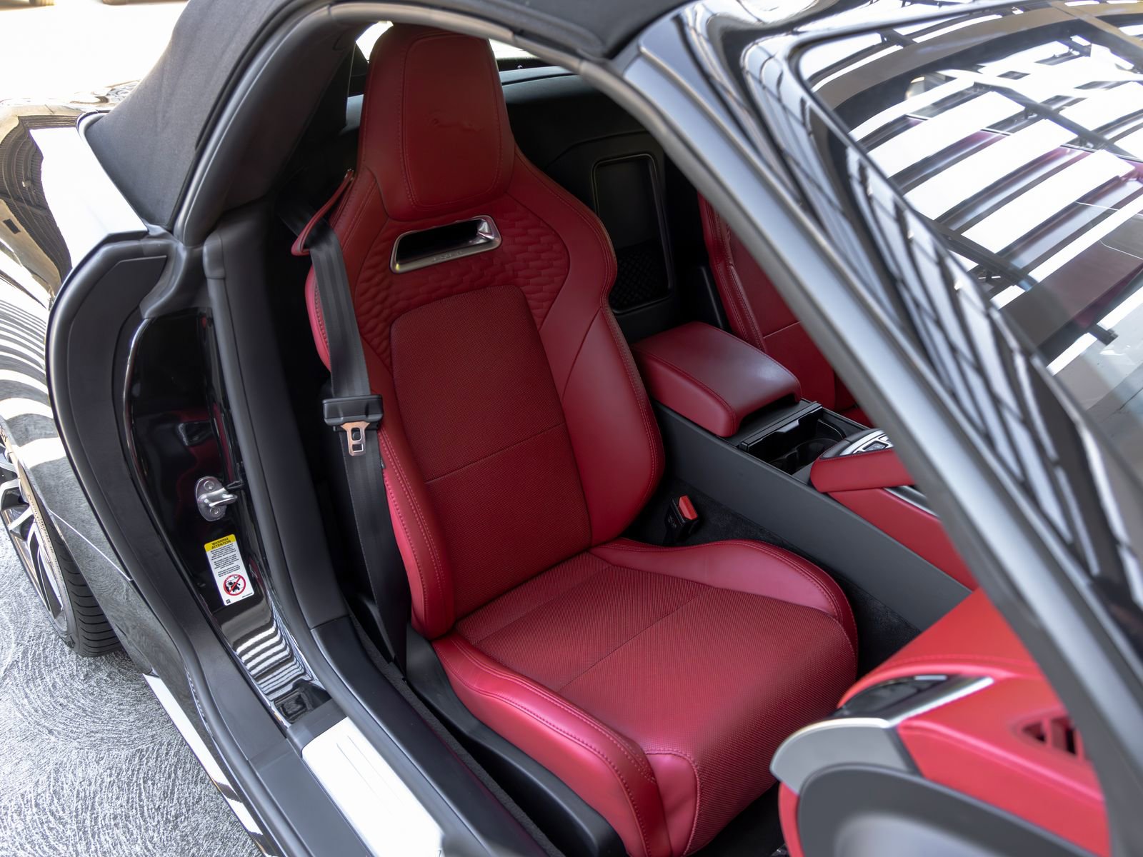 Used 2024 Jaguar F-TYPE R-Dynamic RWD image 50