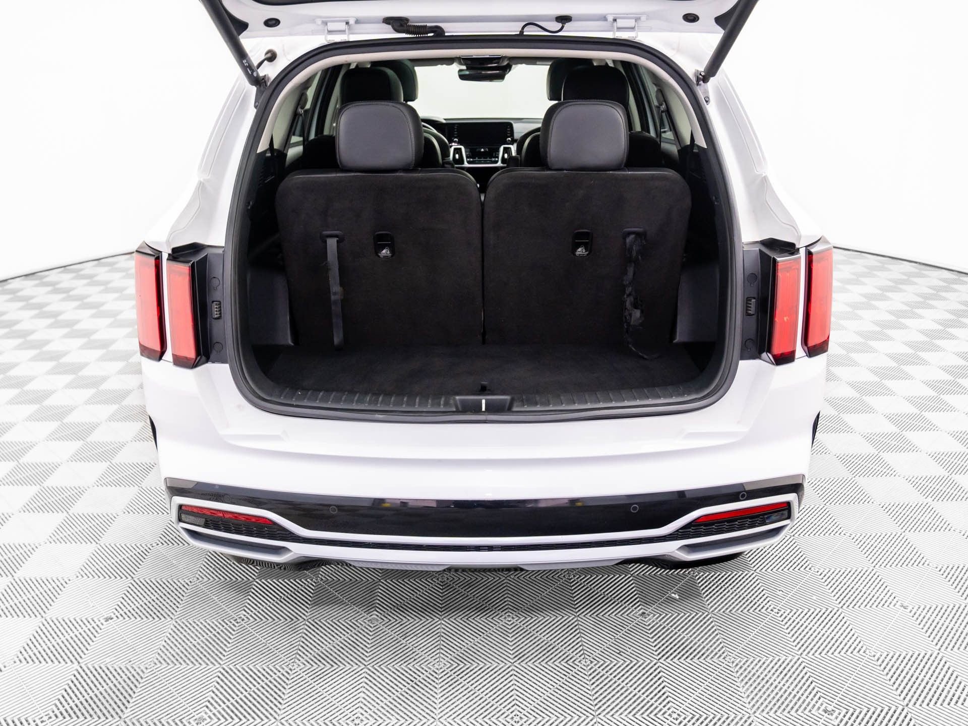 Used 2021 Kia Sorento SX image 31