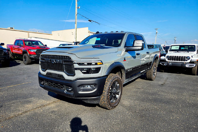 New 2027 RAM 2500 4x4 Crew Cab image 3