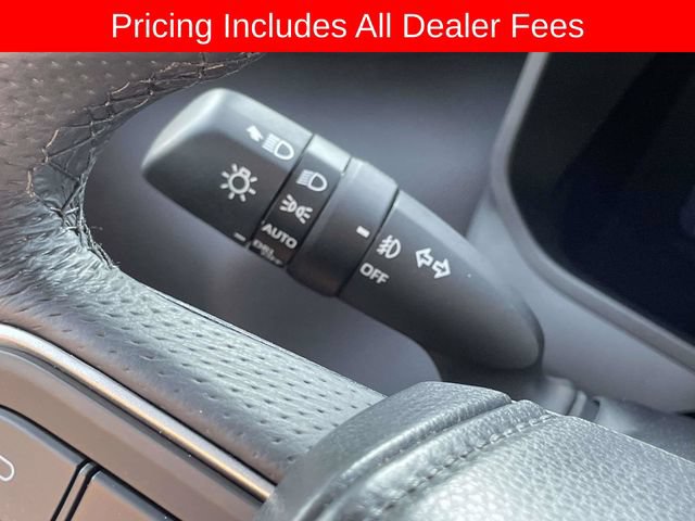 Used 2025 Toyota Tundra Limited AWD/4WD image 28