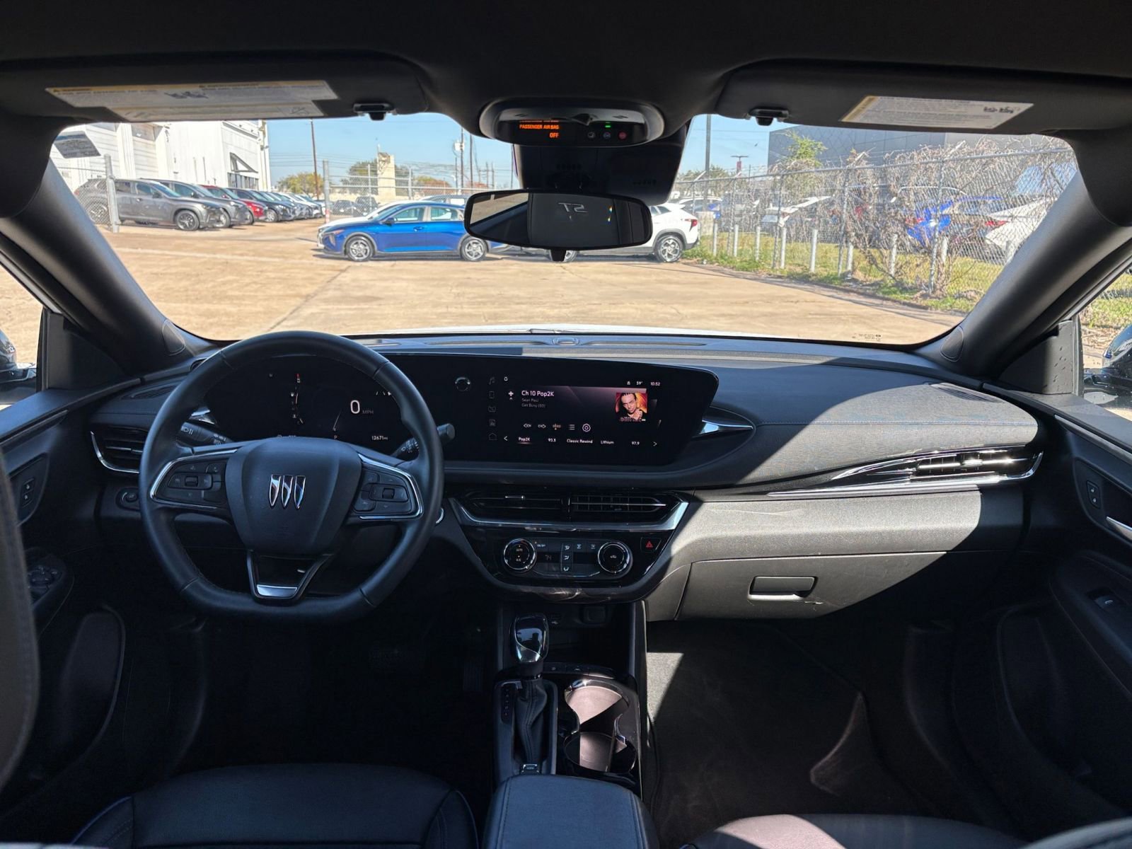 Used 2025 Buick Envista Sport Touring image 31