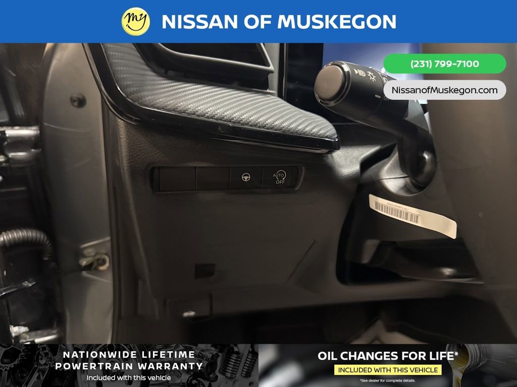 New 2026 Nissan Kicks SR w/ Cold Weather Package FWD image 14