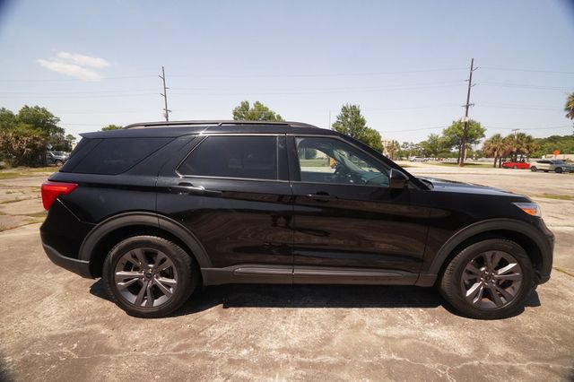 Used 2023 Ford Explorer XLT w/ Equipment Group 202A RWD image 2