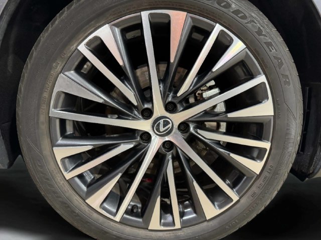 Used 2023 Lexus RX 350 Premium Plus w/ Accessory Package AWD/4WD image 34