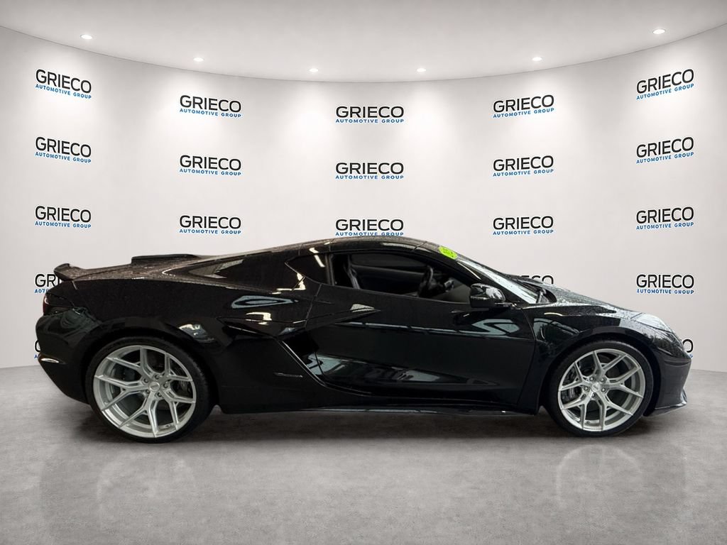 Used 2025 Chevrolet Corvette E-Ray AWD/4WD image 7