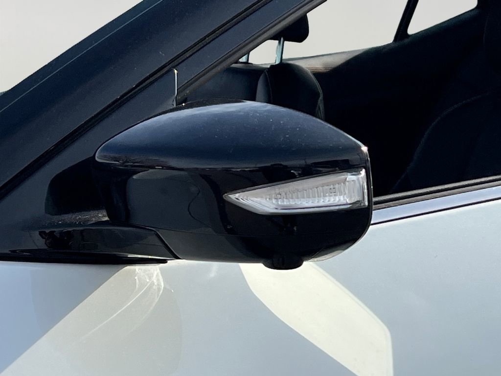 Used 2023 Nissan Maxima SR w/ Sport Mat Group image 26