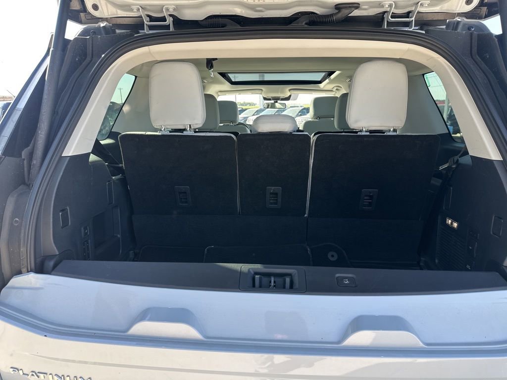 Used 2025 Ford Expedition Platinum AWD/4WD image 17