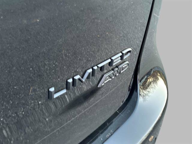 New 2026 Chrysler Pacifica Limited w/ S Appearance Package image 4