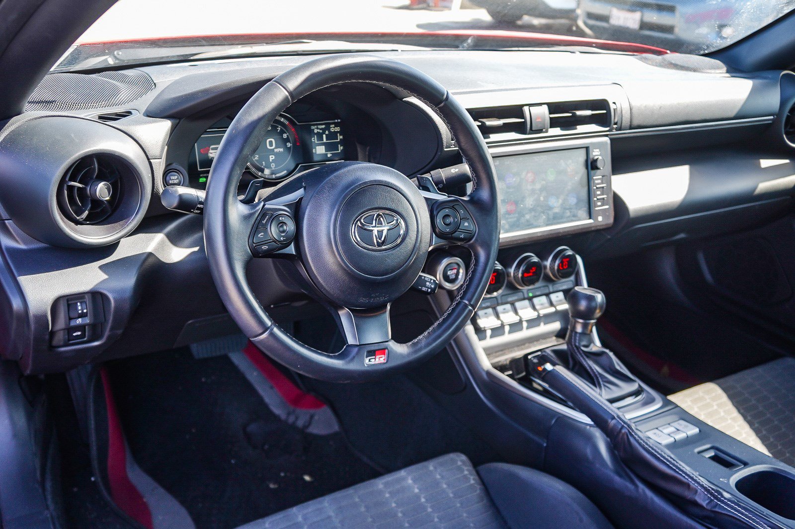 Used 2023 Toyota GR86 RWD image 13