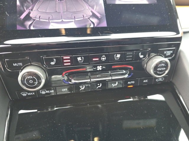 Used 2024 Jeep Grand Cherokee L Summit image 34