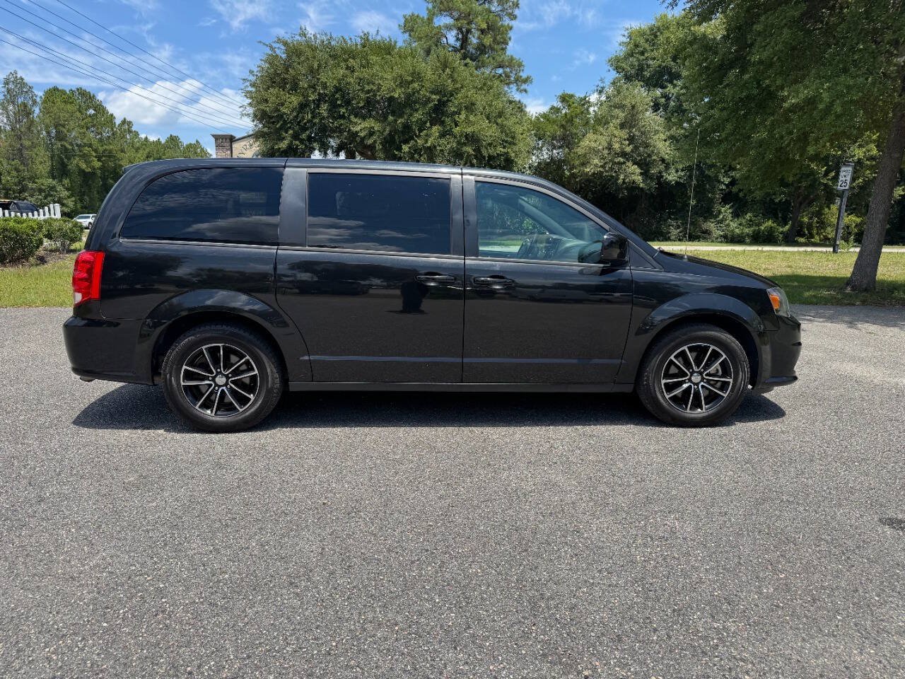 Used 2018 Dodge Grand Caravan GT FWD image 7