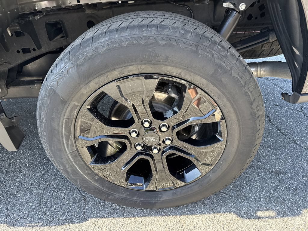 Used 2023 Ford F150 Lariat w/ Equipment Group 502A High AWD/4WD image 18