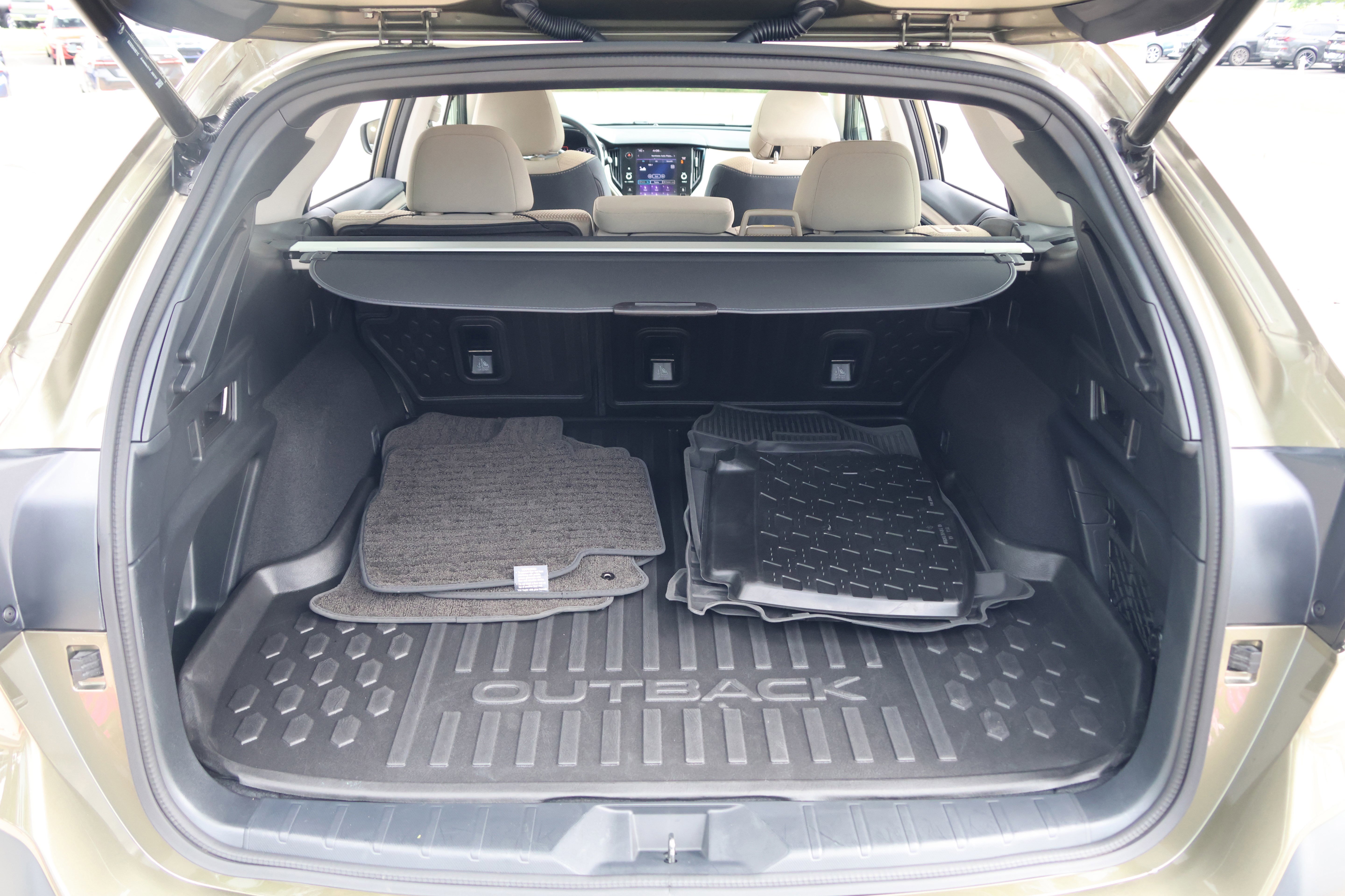 Used 2022 Subaru Outback Premium AWD/4WD image 34