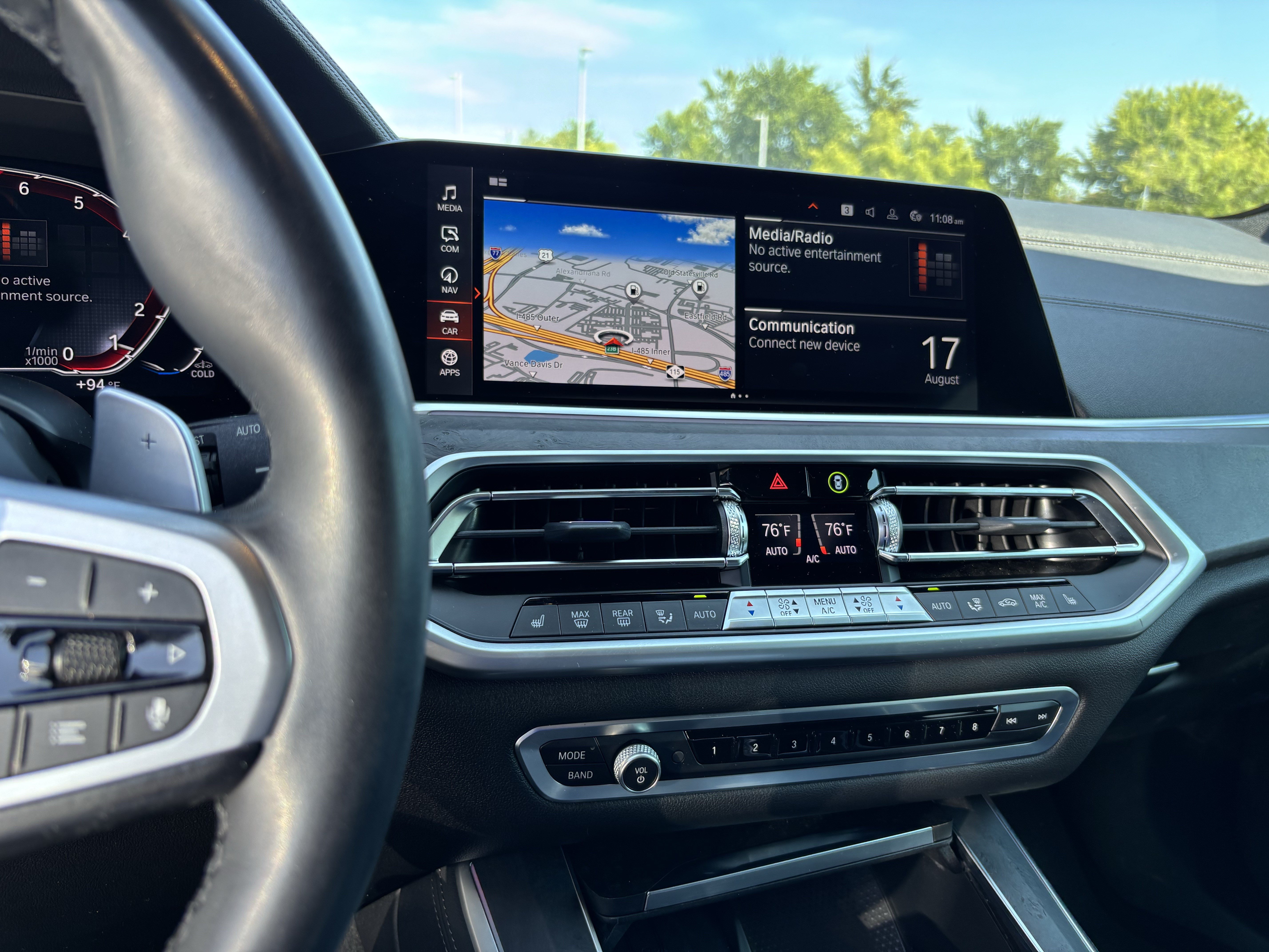Used 2022 BMW X5 xDrive40i w/ M Sport Package AWD/4WD image 30