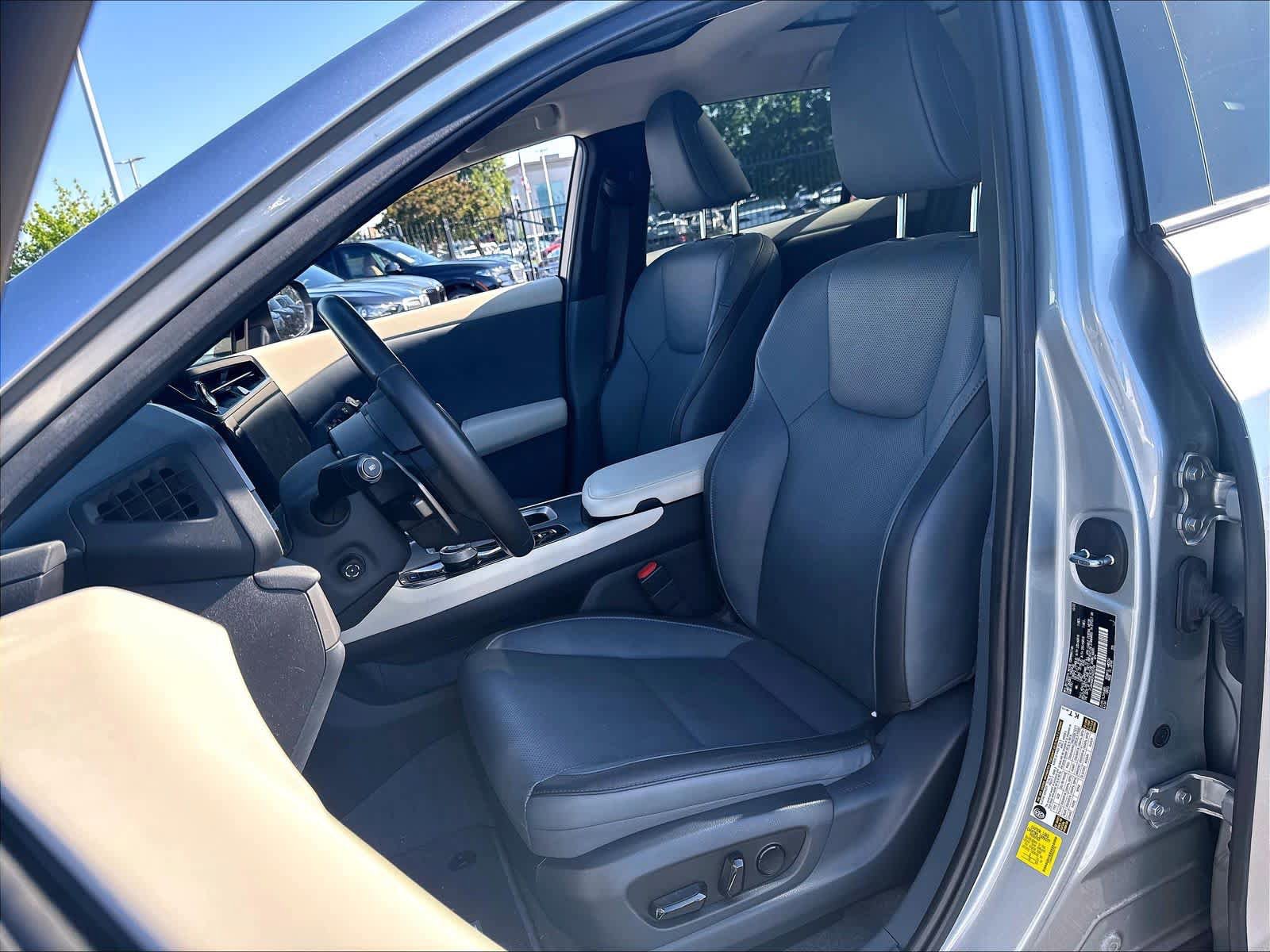 Used 2023 Lexus RZ 450e Premium w/ Technology Package AWD/4WD image 21
