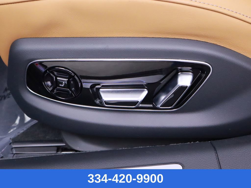 New 2025 Audi S8 image 18