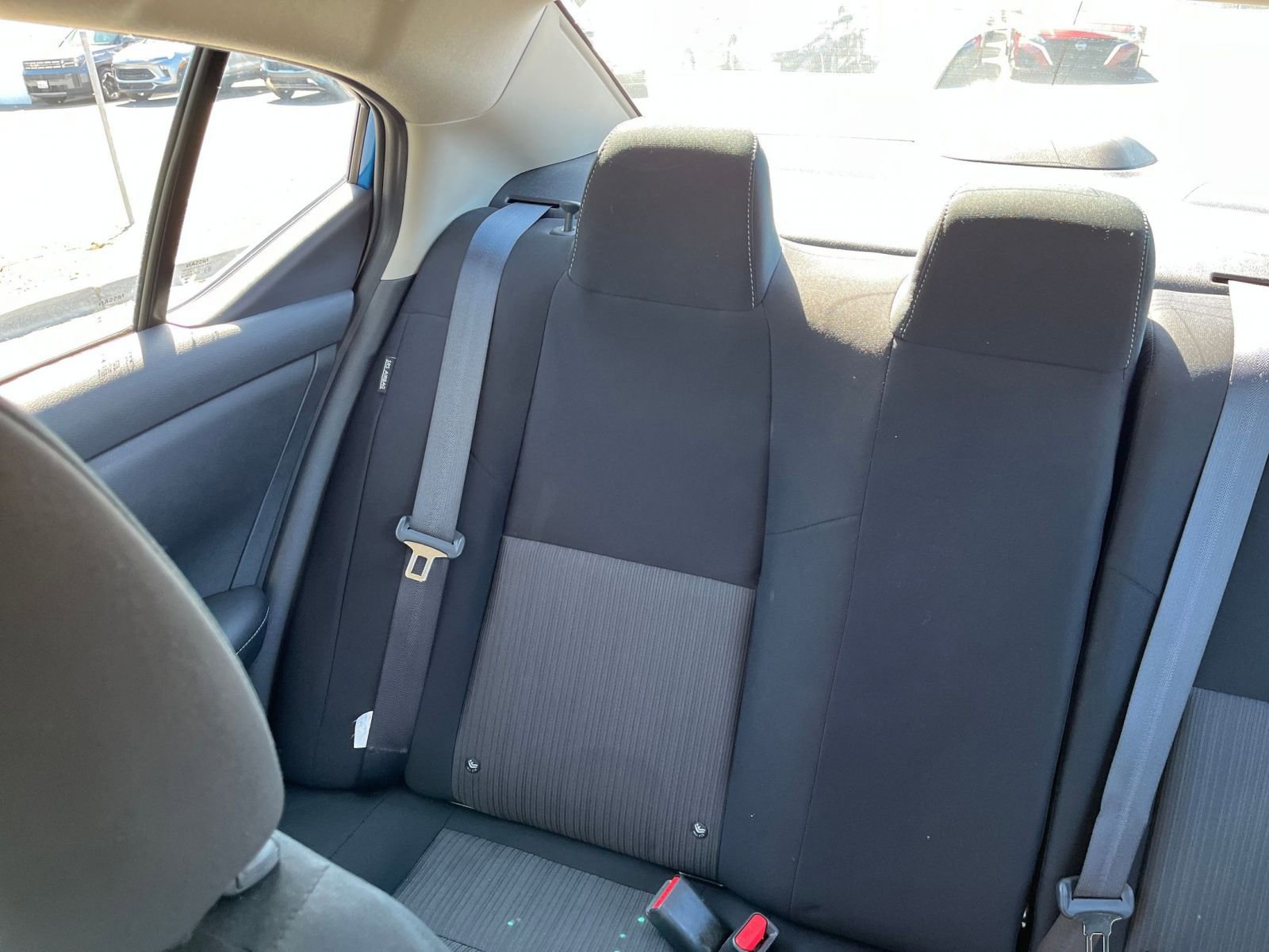 Used 2025 Nissan Sentra SV FWD image 40