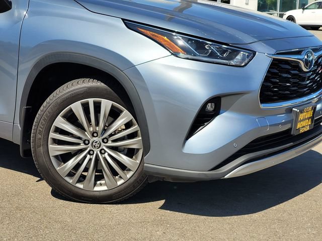Used 2021 Toyota Highlander Platinum AWD/4WD image 9