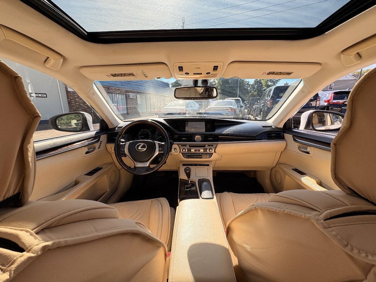 Used 2014 Lexus ES 350 w/ Luxury Package FWD image 28