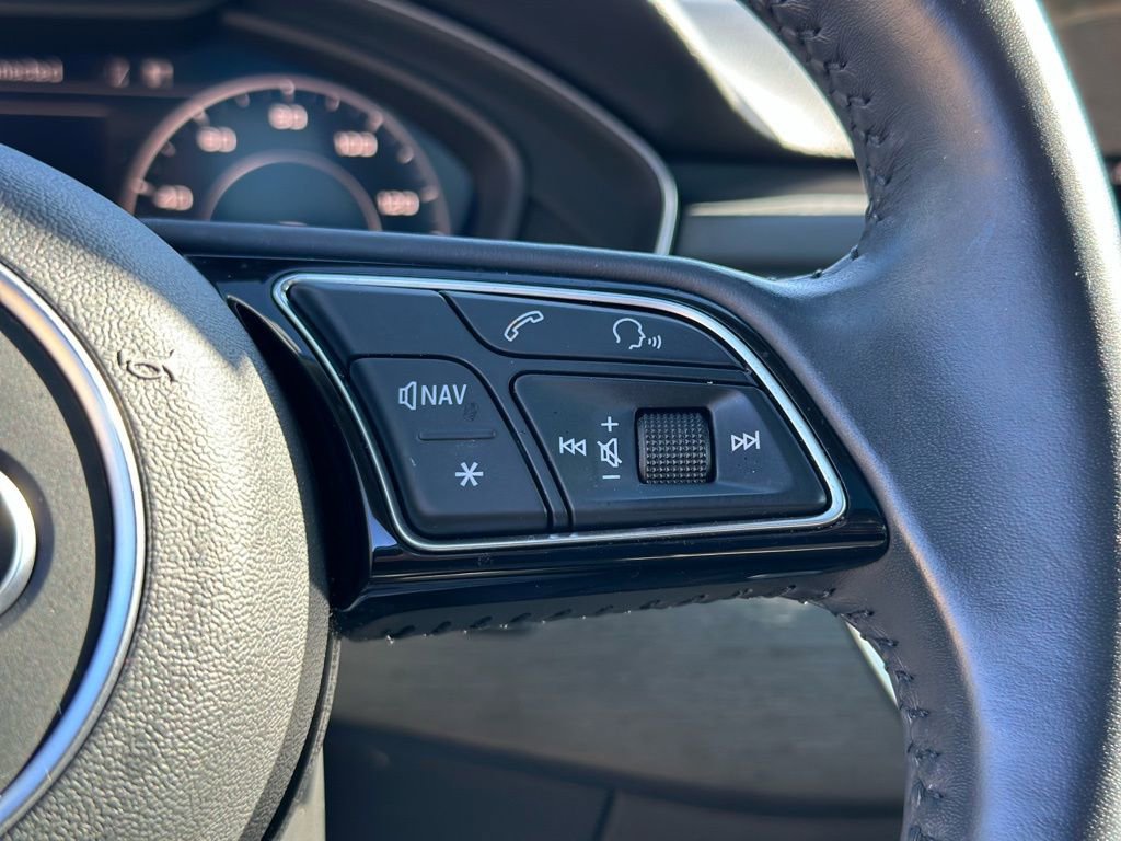 Used 2018 Audi A4 2.0T Premium image 27