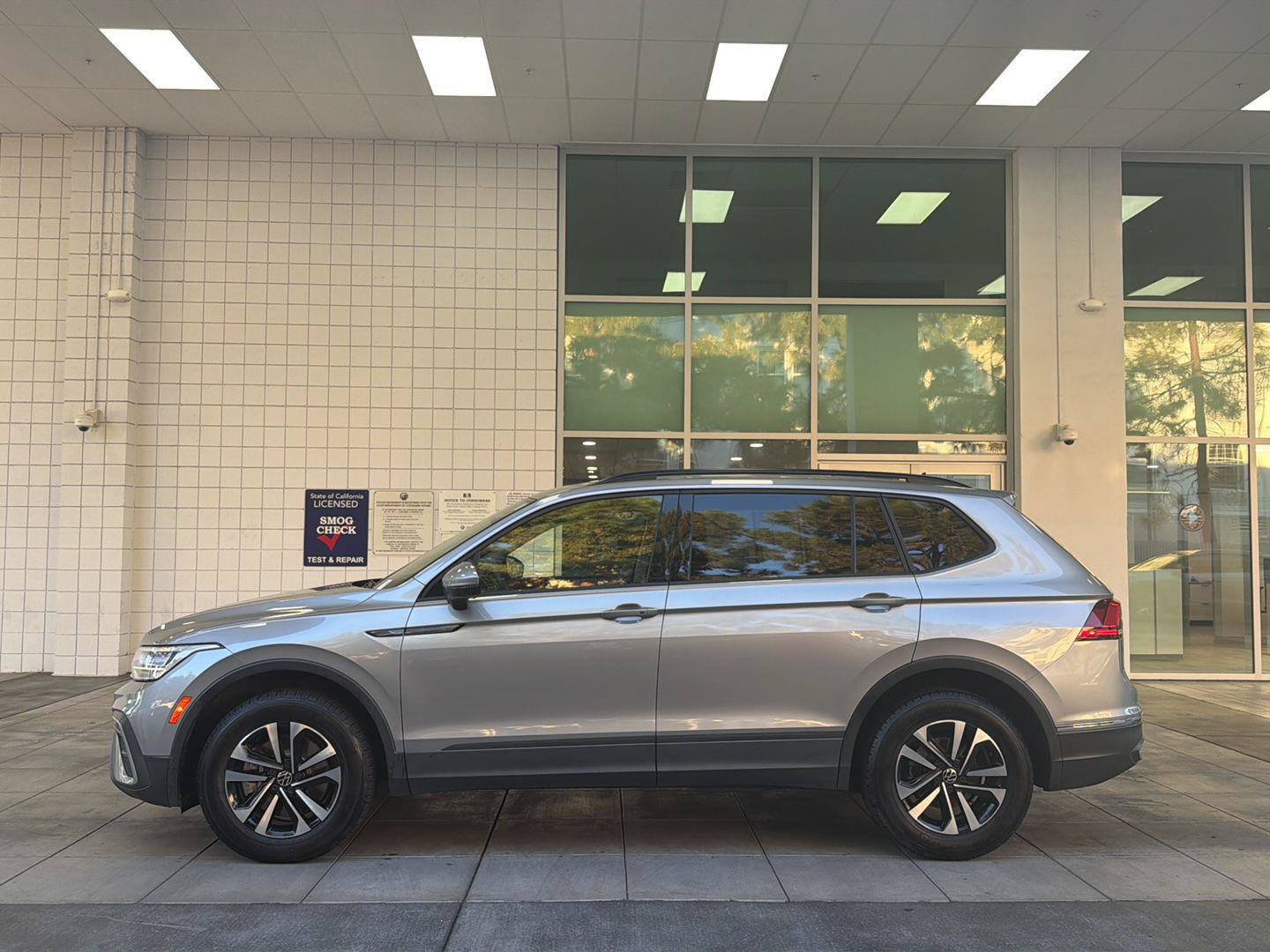 Certified 2022 Volkswagen Tiguan S AWD/4WD image 2