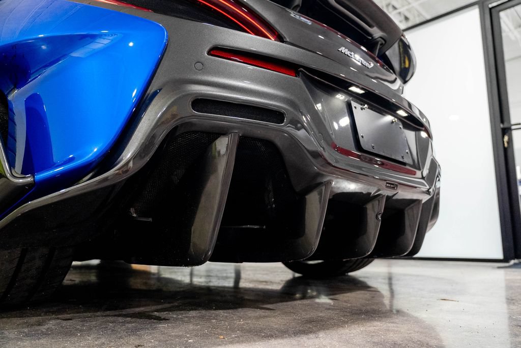 Used 2019 McLaren 600LT RWD image 31