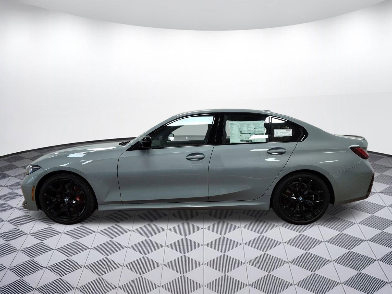 Used 2026 BMW 330i Sedan w/ M Sport Package RWD image 2