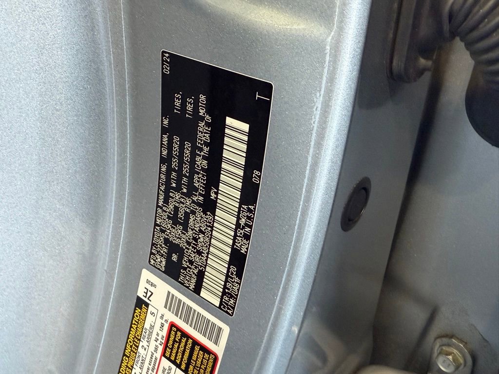 Used 2024 Toyota Grand Highlander Limited image 38