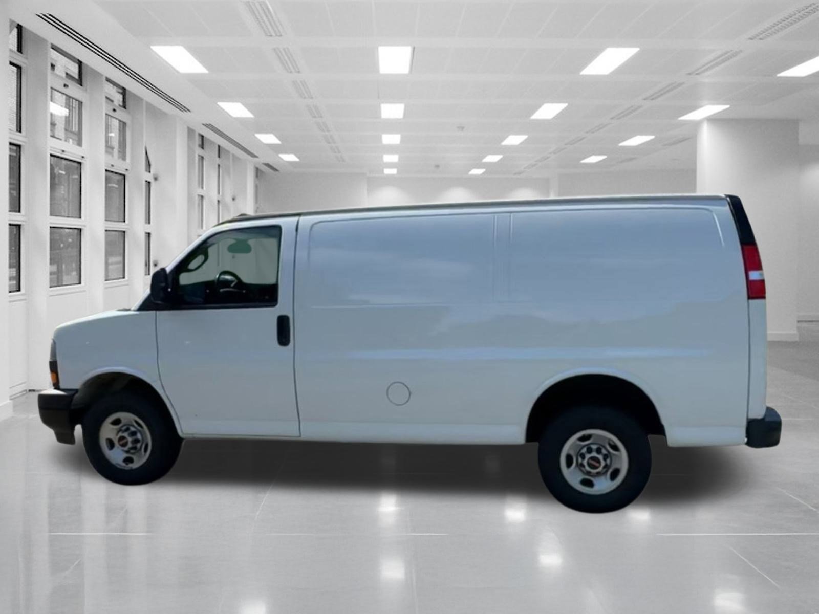 Used 2023 GMC Savana 2500 w/ Driver Convenience Package image 6