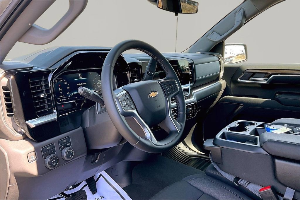New 2025 Chevrolet Silverado 1500 LT AWD/4WD image 8