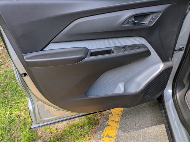 New 2027 Chevrolet Bolt LT w/ Comfort Package FWD image 8