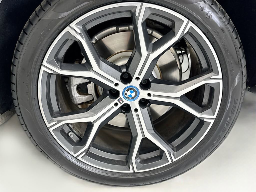 Certified 2024 BMW X5 xDrive50e w/ Executive Package AWD/4WD image 30