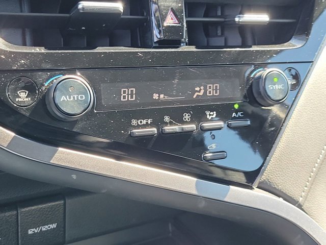 Used 2023 Toyota Camry SE image 28