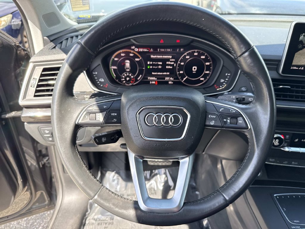Used 2020 Audi Q5 e Premium Plus w/ Premium Plus Package AWD/4WD image 43