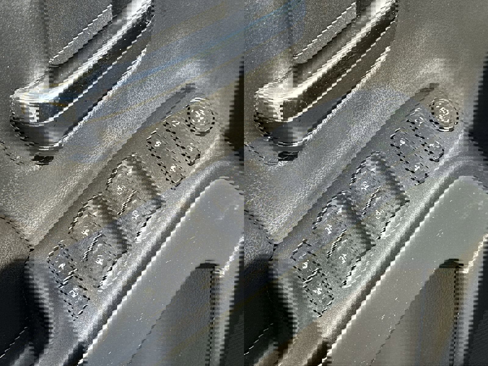 Used 2015 Chevrolet Silverado 1500 LT w/ LT Convenience Package image 15