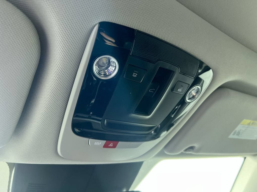 New 2026 Kia Sorento EX w/ EX Premium Package FWD image 18