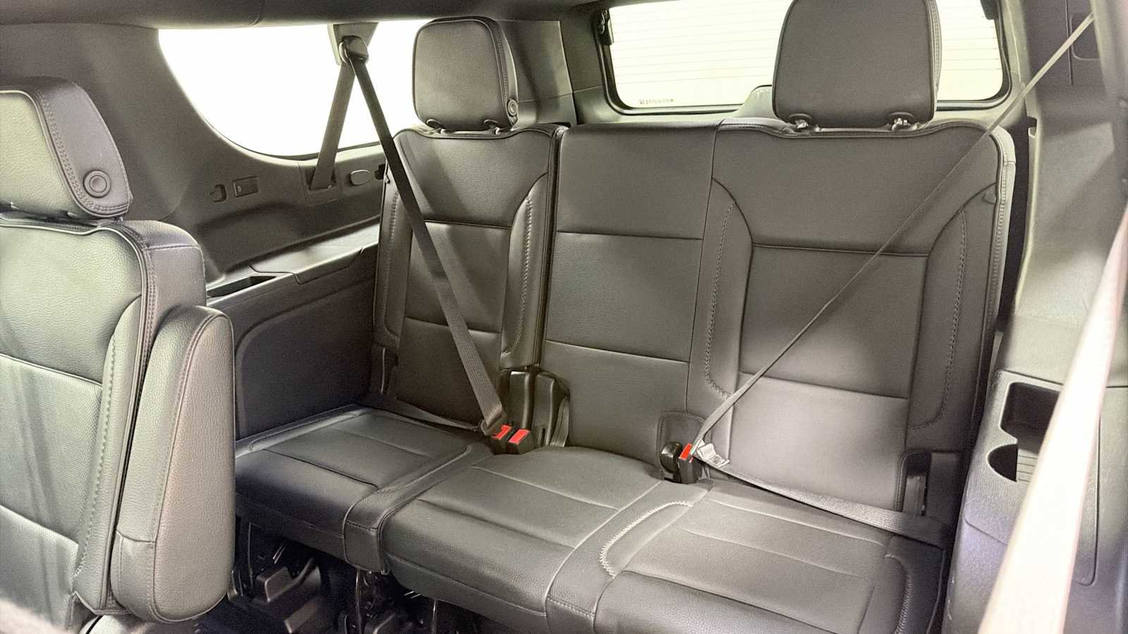 Used 2022 GMC Yukon XL Denali AWD/4WD image 25