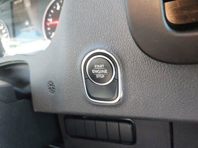 Used 2024 Mercedes-Benz Sprinter 2500 image 33