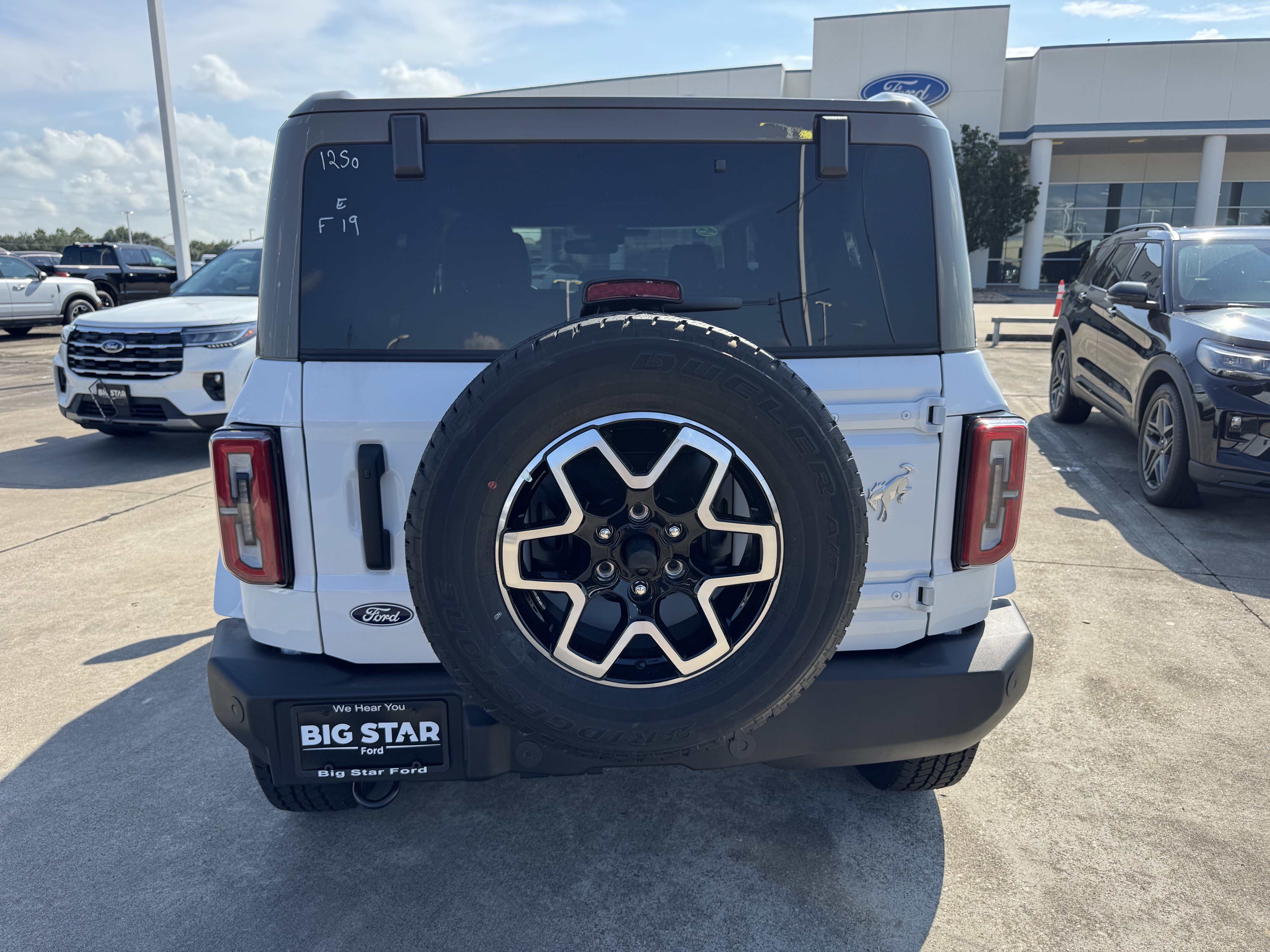 New 2026 Ford Bronco Outer Banks AWD/4WD image 7