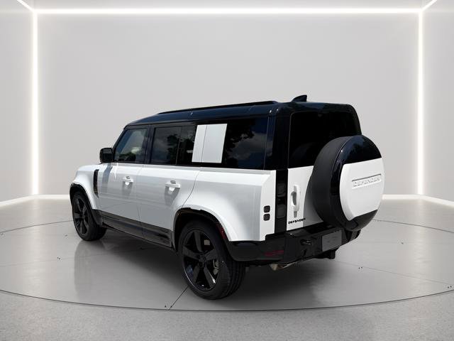 New 2026 Land Rover Defender 110 X-Dynamic SE AWD/4WD image 3