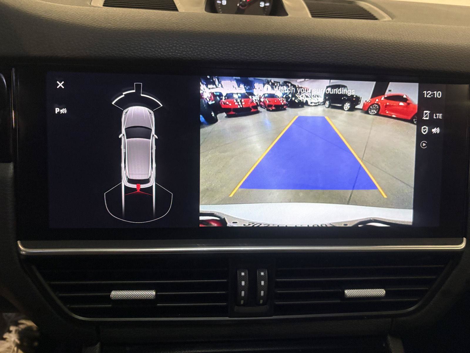 Used 2022 Porsche Cayenne AWD/4WD image 25