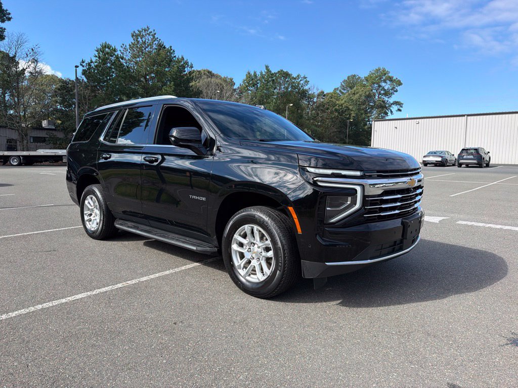 Used 2025 Chevrolet Tahoe LT AWD/4WD image 4